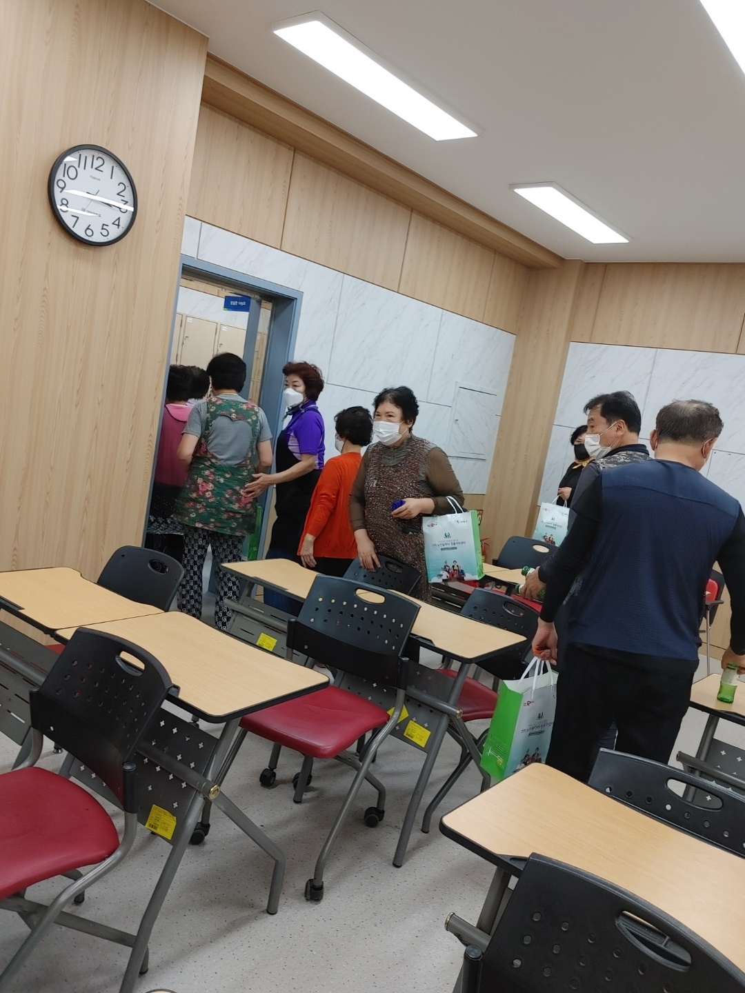 참여자 간담회 및 만족도 조사 첨부 이미지