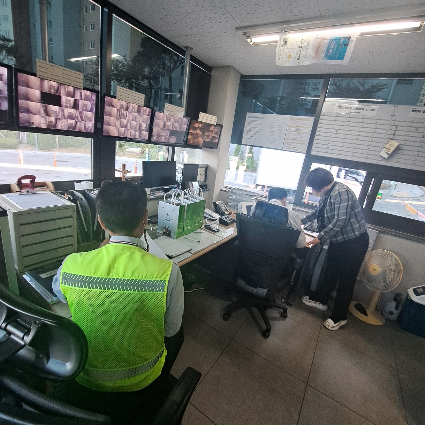 만족도 조사 실시 첨부 이미지