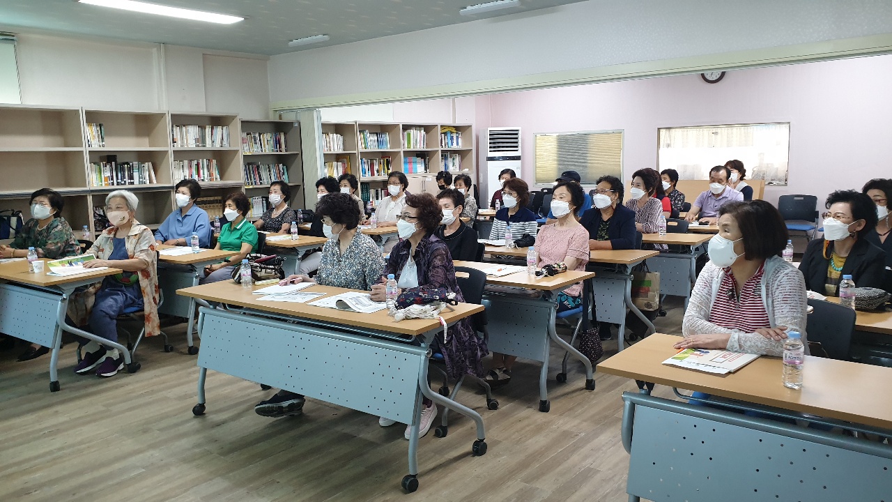 2021년 노인일자리 참여자 직무교육 및 소양교육 첨부 이미지