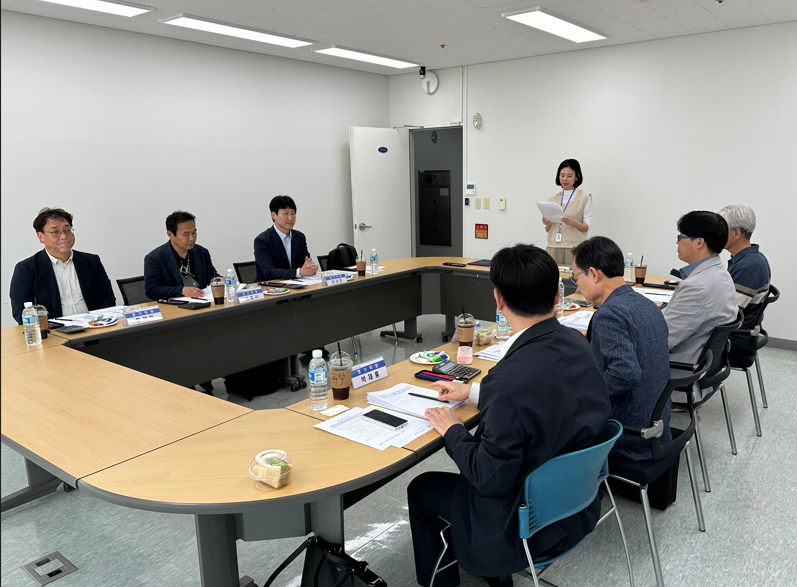 2025 노사갈등 지원사업 선정평가위원회 첨부 이미지