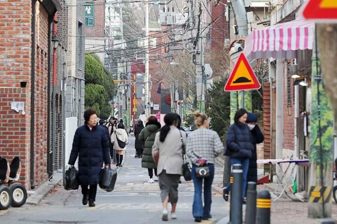 성수동 아틀리에길, 수제화 거리... 회색빛 도시에 色을 입혔다 첨부 이미지