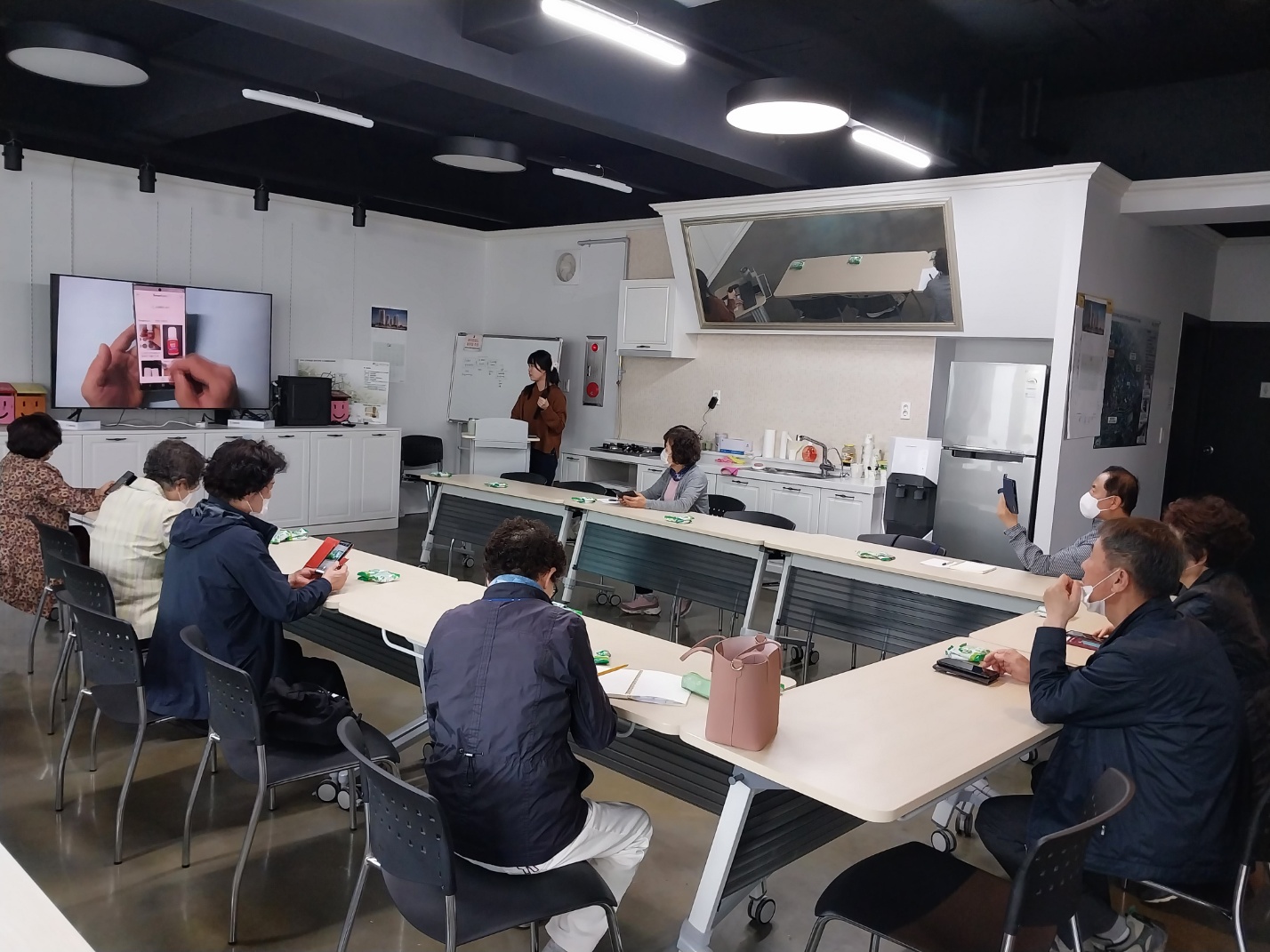 [선주원남동] 각산마을 학당 - 스마트폰 활용 교육 7주차 현장스케치 첨부 이미지