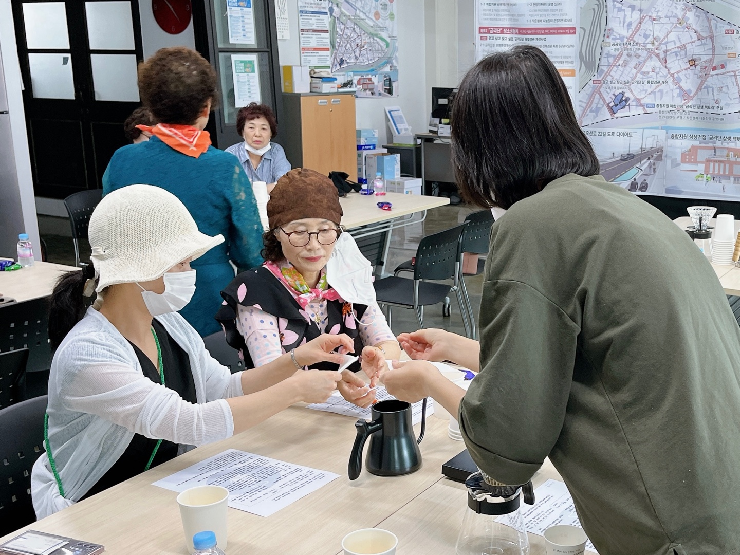 [선주원남동] 핸드드립커피 교육 현장 스케치 첨부 이미지